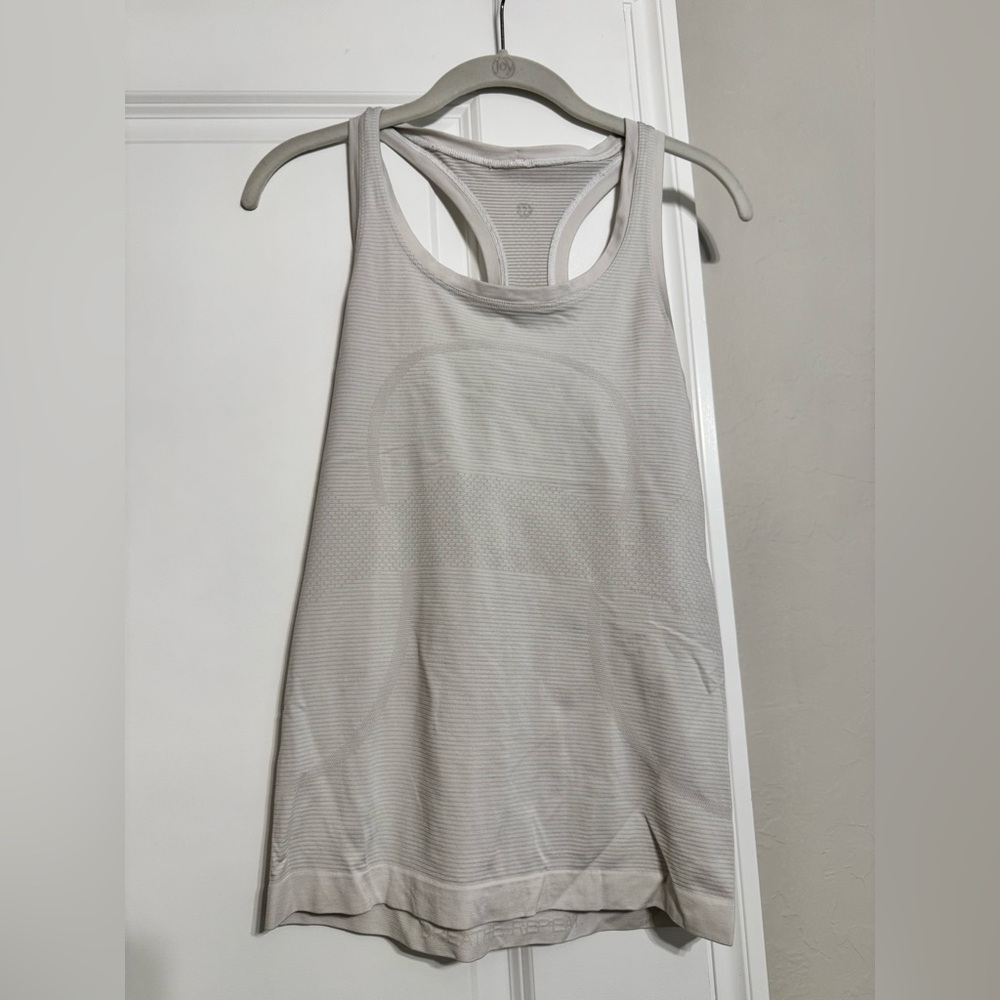 Lululemon Athletica Light Gray Tank Top